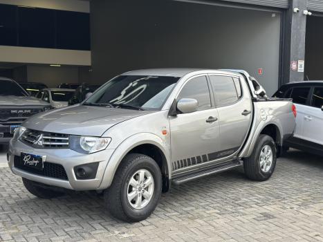 MITSUBISHI L 200 Triton 2.4 16V FLEX HLS CABINE DUPLA, Foto 3