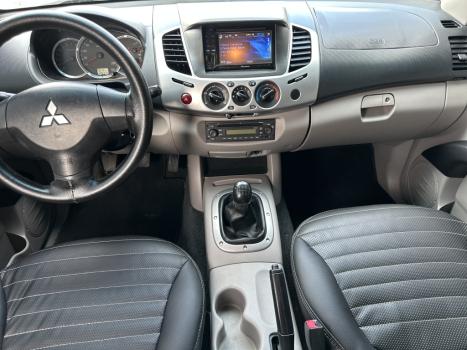 MITSUBISHI L 200 Triton 2.4 16V FLEX HLS CABINE DUPLA, Foto 10