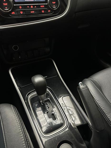 MITSUBISHI Outlander 2.0 16V 4P AUTOMTICO, Foto 9