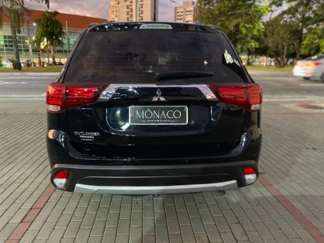 MITSUBISHI Outlander 2.0 16V 4P AUTOMTICO, Foto 3