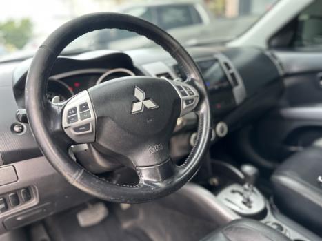 MITSUBISHI Outlander 3.0 V6 24V 4P GT 4X4 AUTOMTICO, Foto 3