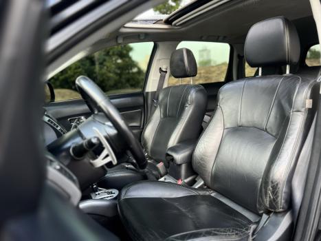 MITSUBISHI Outlander 3.0 V6 24V 4P GT 4X4 AUTOMTICO, Foto 9