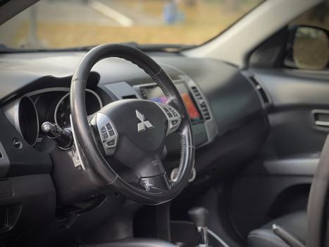 MITSUBISHI Outlander 3.0 V6 24V 4P GT 4X4 AUTOMTICO, Foto 10