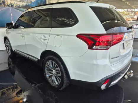 MITSUBISHI Outlander 2.0 16V 4P AUTOMTICO, Foto 10