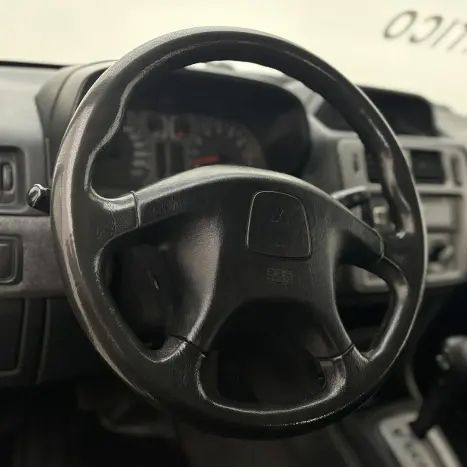 MITSUBISHI Pajero IO 1.8 16V 4P 4X4, Foto 12