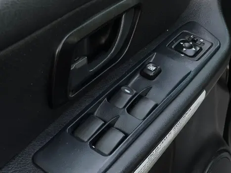 MITSUBISHI Pajero TR4 2.0 16V 4P FLEX, Foto 6