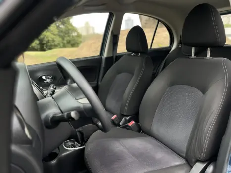 NISSAN March 1.6 16V 4P SL FLEX, Foto 6