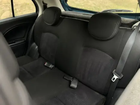 NISSAN March 1.6 16V 4P SL FLEX, Foto 7