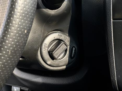 NISSAN Tiida Hatch 1.8 16V 4P SL FLEX, Foto 10