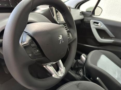 PEUGEOT 208 1.5 4P FLEX ALLURE, Foto 6