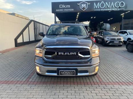 RAM 1500 5.7 V8 CLASSIC LARAMIE CABINE DUPLA 4X4 AUTOMTICO, Foto 2