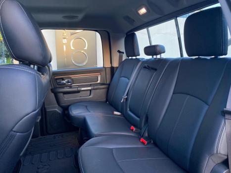 RAM 1500 5.7 V8 CLASSIC LARAMIE CABINE DUPLA 4X4 AUTOMTICO, Foto 8
