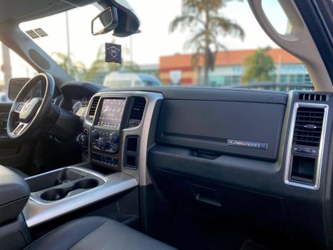 RAM 1500 5.7 V8 CLASSIC LARAMIE CABINE DUPLA 4X4 AUTOMTICO, Foto 9