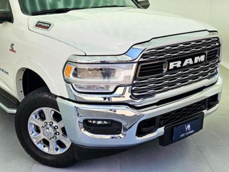 RAM 2500 6.7 I6 24V SLT CABINE DUPLA TURBO DIESEL LARAMIE 4X4 AUTOMTICO, Foto 2