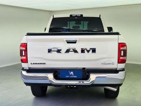 RAM 2500 6.7 I6 24V SLT CABINE DUPLA TURBO DIESEL LARAMIE 4X4 AUTOMTICO, Foto 6