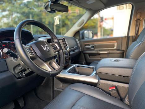 RAM Classic 5.7 V8 32V 4P HEMI LARAMIE AUTOMTICO, Foto 5