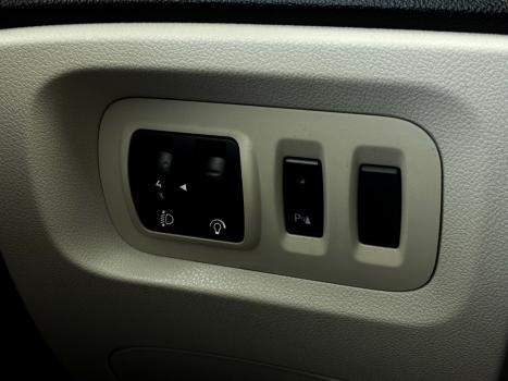RENAULT Captur 2.0 16V 4P FLEX INTENSE AUTOMTICO, Foto 9