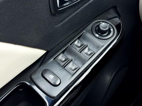 RENAULT Captur 2.0 16V 4P FLEX INTENSE AUTOMTICO, Foto 10