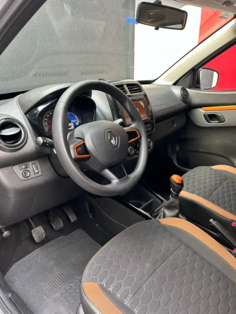 RENAULT Kwid 1.0 12V 4P SCE FLEX OUTSIDER, Foto 9