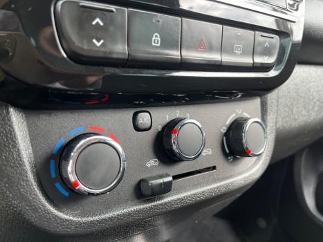 RENAULT Kwid 1.0 12V 4P SCE FLEX INTENSE, Foto 8