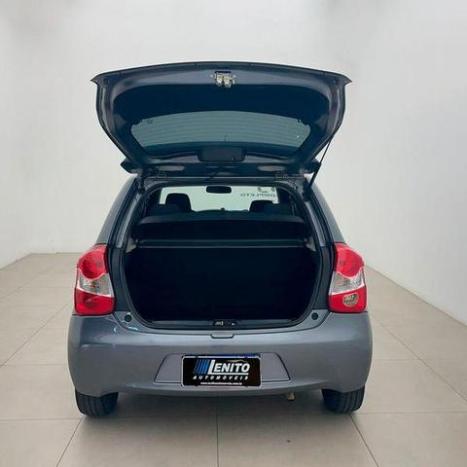 TOYOTA Etios Hatch 1.3 16V 4P FLEX X, Foto 6