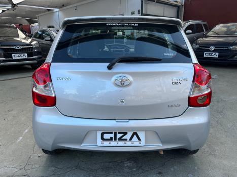 TOYOTA Etios Hatch 1.3 16V 4P FLEX, Foto 11