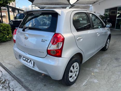 TOYOTA Etios Hatch 1.3 16V 4P FLEX, Foto 12