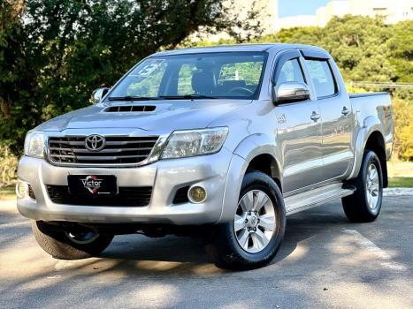 TOYOTA Hilux Caminhonete 3.0 4P 4X4 SRV TURBO DIESEL CABINE DUPLA AUTOMTICO, Foto 10