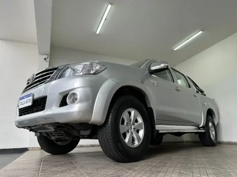 TOYOTA Hilux Caminhonete 2.7 16V 4P SRV FLEX 4X4  CABINE DUPLA AUTOMTICO, Foto 2