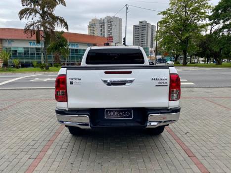 TOYOTA Hilux Caminhonete 2.8 16V SRX 4X4 DIESEL CABINE DUPLA AUTOMTICO, Foto 4