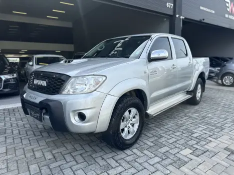 TOYOTA Hilux Caminhonete 3.0 16V 4P 4X4 SRV TURBO DIESEL CABINE DUPLA AUTOMTICO, Foto 4