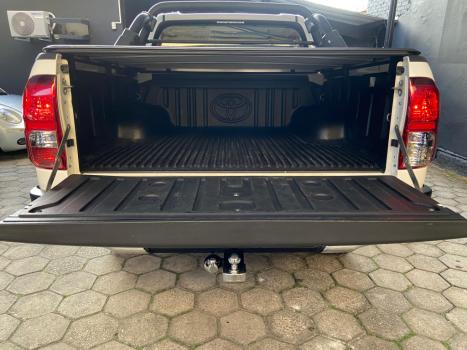 TOYOTA Hilux Caminhonete 2.7 16V 4P SR FLEX CABINE DUPLA AUTOMTICO, Foto 13