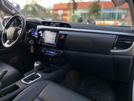 TOYOTA Hilux Caminhonete 2.7 16V 4P SR FLEX CABINE DUPLA AUTOMTICO, Foto 8