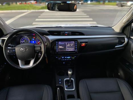 TOYOTA Hilux Caminhonete 2.7 16V 4P SR FLEX CABINE DUPLA AUTOMTICO, Foto 10