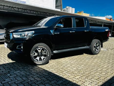 TOYOTA Hilux Caminhonete 2.8 16V SRX 4X4 TURBO DIESEL CABINE DUPLA AUTOMTICO, Foto 3