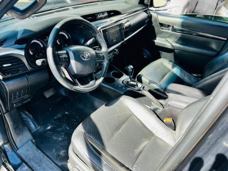 TOYOTA Hilux Caminhonete 2.8 16V SRX 4X4 TURBO DIESEL CABINE DUPLA AUTOMTICO, Foto 4