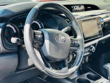 TOYOTA Hilux Caminhonete 2.8 16V SRX 4X4 TURBO DIESEL CABINE DUPLA AUTOMTICO, Foto 5