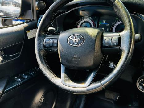 TOYOTA Hilux Caminhonete 2.8 16V SRX 4X4 TURBO DIESEL CABINE DUPLA AUTOMTICO, Foto 22