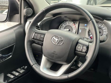 TOYOTA Hilux Caminhonete 2.8 16V SRV 4X4 DIESEL CABINE DUPLA AUTOMTICO, Foto 23