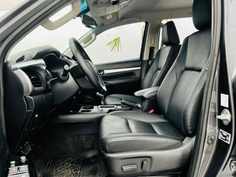 TOYOTA Hilux Caminhonete 2.8 16V SRV 4X4 DIESEL CABINE DUPLA AUTOMTICO, Foto 27