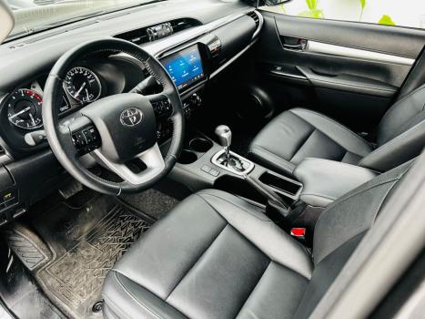 TOYOTA Hilux Caminhonete 2.8 16V SRV 4X4 DIESEL CABINE DUPLA AUTOMTICO, Foto 29