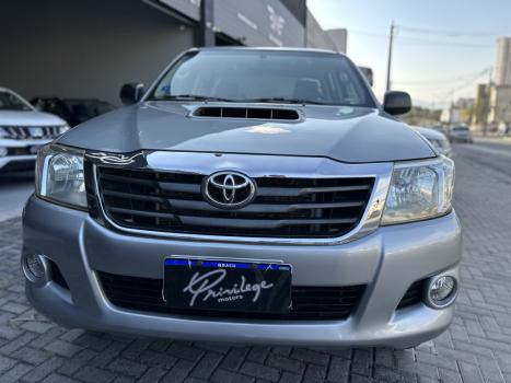 TOYOTA Hilux Caminhonete 3.0 4P 4X4 DIESEL CABINE DUPLA, Foto 2