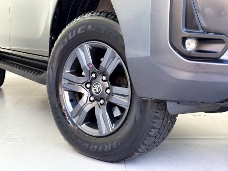 TOYOTA Hilux SW4 2.8 4P 4X4 TURBO DIESEL, Foto 3