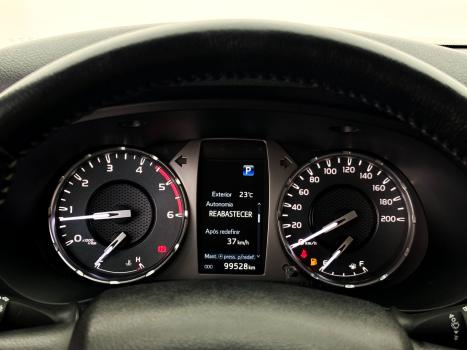 TOYOTA Hilux SW4 2.8 4P 4X4 TURBO DIESEL, Foto 8