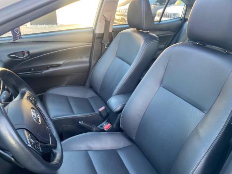 TOYOTA Yaris Hatch 1.5 16V 4P FLEX XLS MULTIDRIVE AUTOMTICO CVT, Foto 6