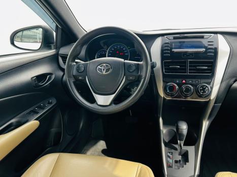 TOYOTA Yaris Hatch 1.3 16V 4P FLEX XL MULTIDRIVE AUTOMTICO CVT, Foto 3