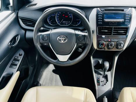 TOYOTA Yaris Hatch 1.3 16V 4P FLEX XL MULTIDRIVE AUTOMTICO CVT, Foto 12