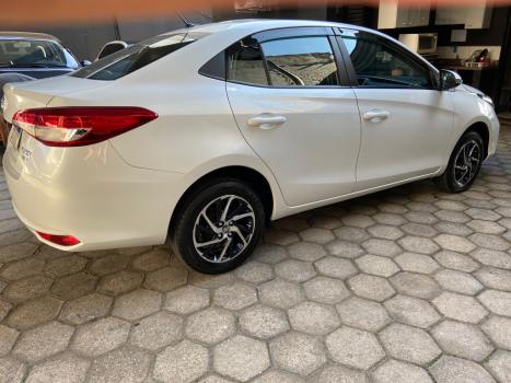 TOYOTA Yaris Sedan 1.5 16V 4P FLEX XLS MULTIDRIVE AUTOMTICO CVT, Foto 4
