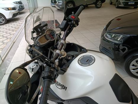 TRIUMPH Tiger 800 XCA, Foto 3