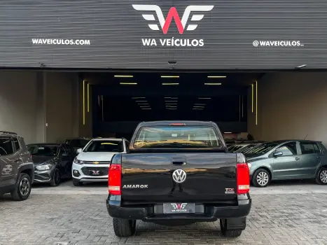 VOLKSWAGEN Amarok 2.0 16V 4X4 CABINE DUPLA TRENDLINE TURBO INTERCOOLER AUTOMTICO, Foto 10